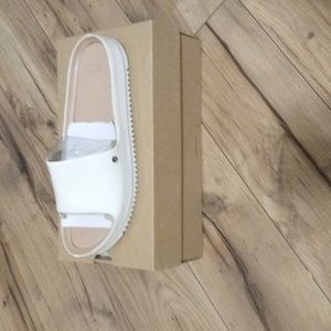 Uggs Sandals worn them twice still in excellent condition still in the box